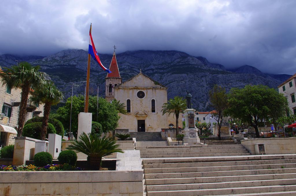 Apartments Lux Makarska Eksteriør billede