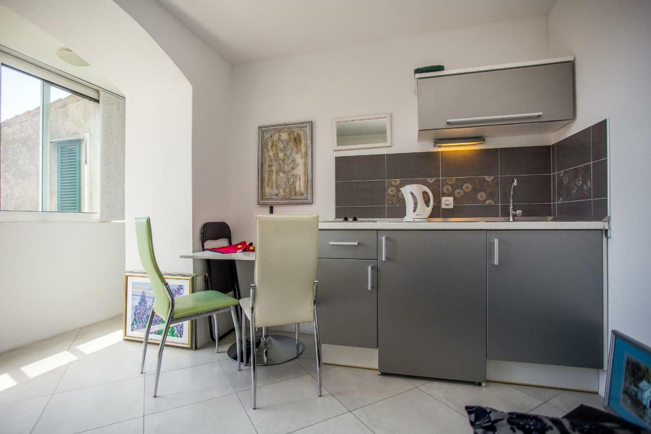 Apartments Lux Makarska Eksteriør billede